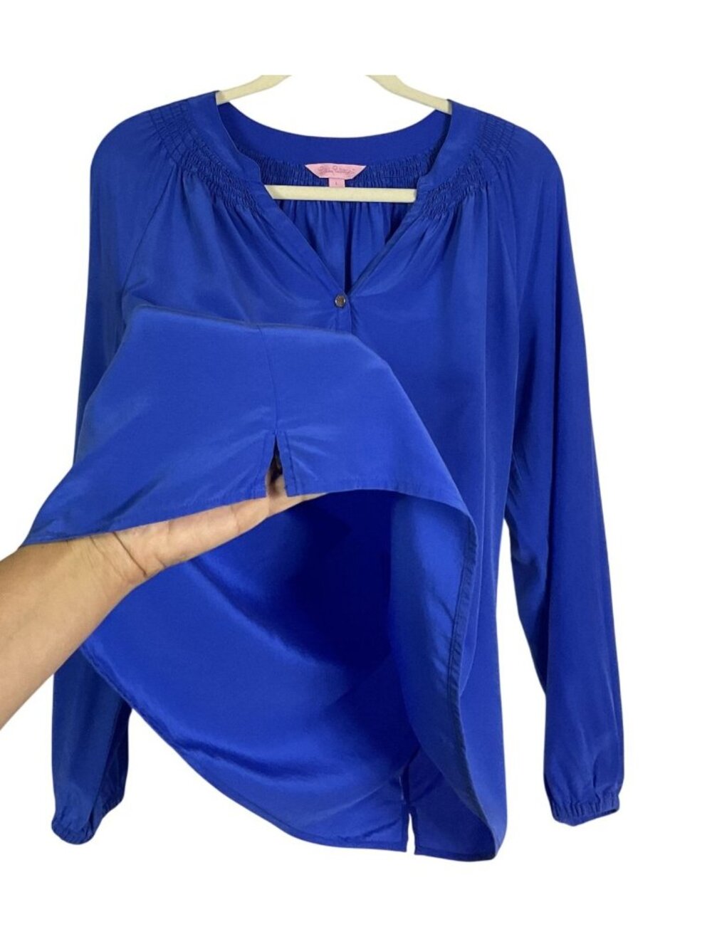 Lilly Pulitzer Elsa Blue Silk Long Sleeve Blouse With Smocked Yoke & Gold Button - Picture 2 of 12